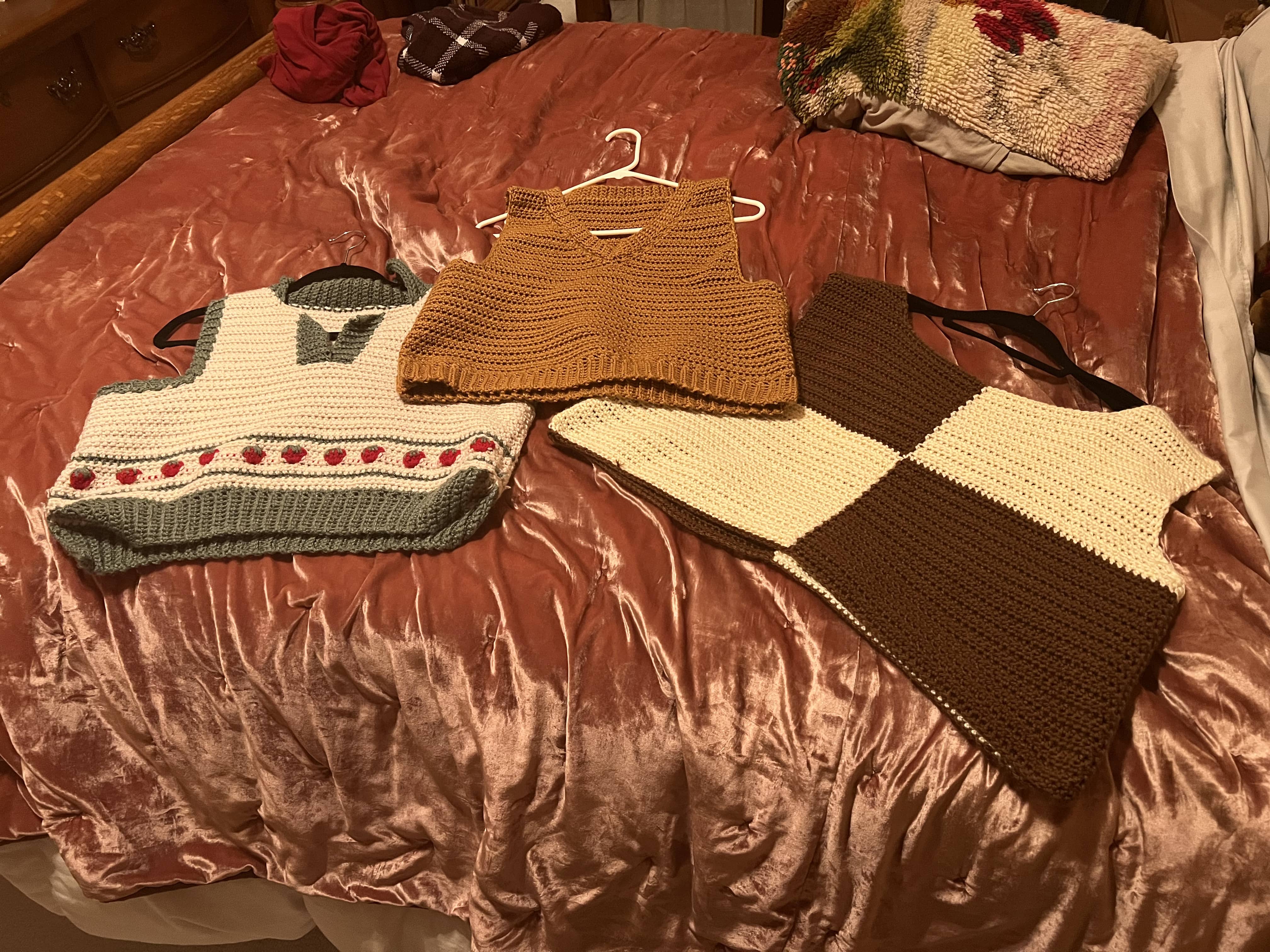 GRAHAM CRACKER SWEATER VEST