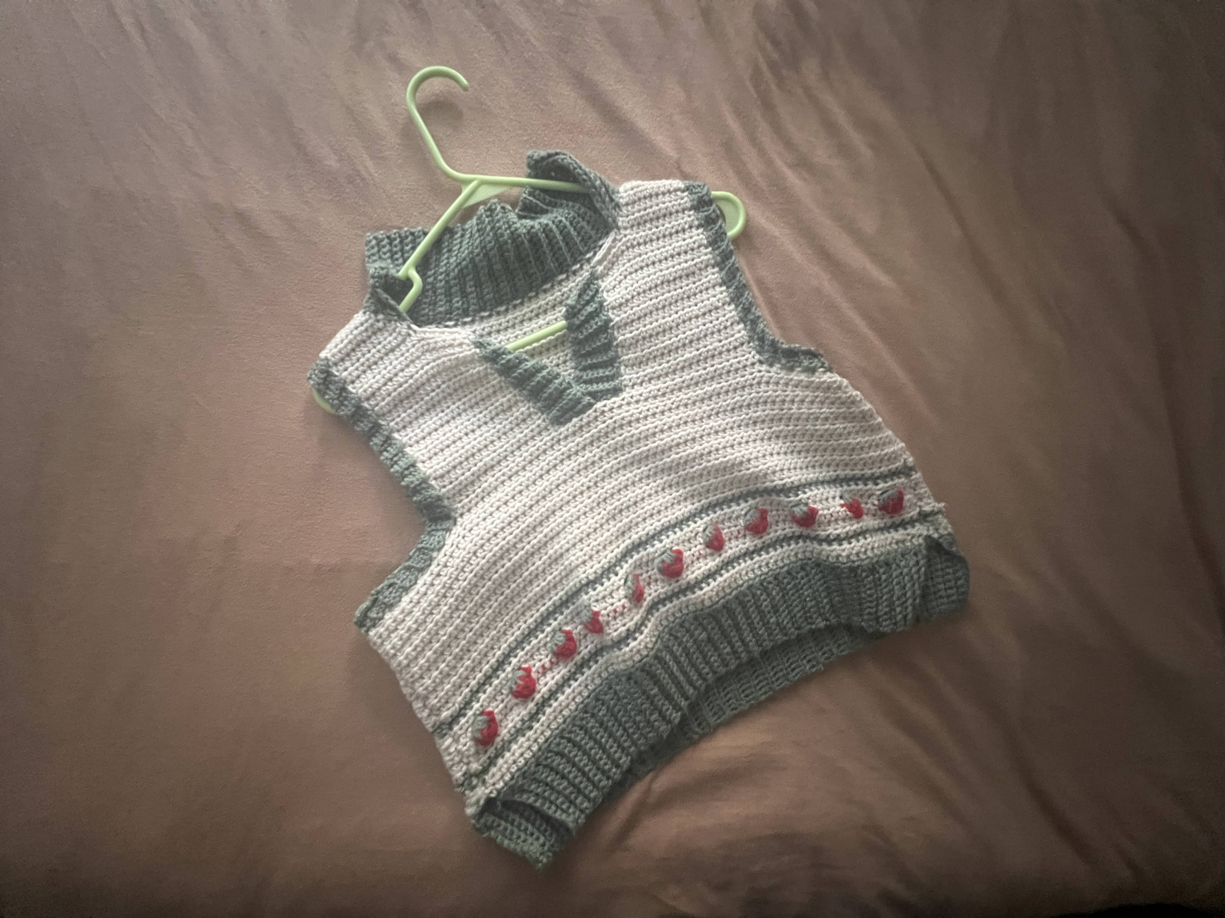 STRAWBERRY VEST